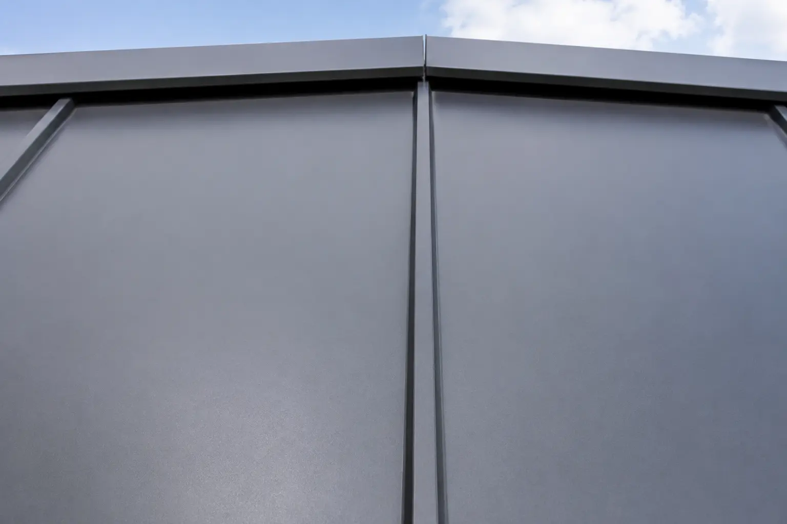 Clean Roof Details